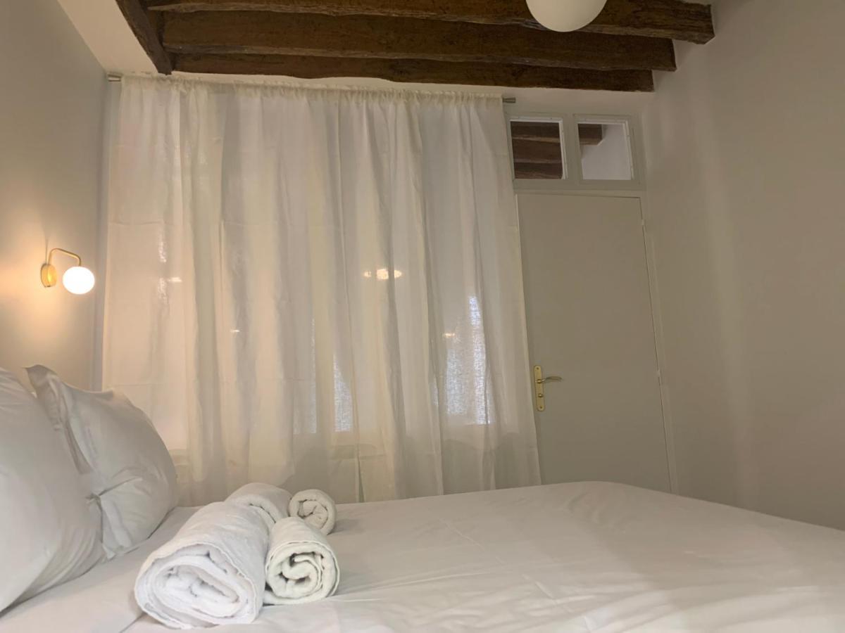 Appartement Charming Saint Germain Odeon Luxembourg Parijs