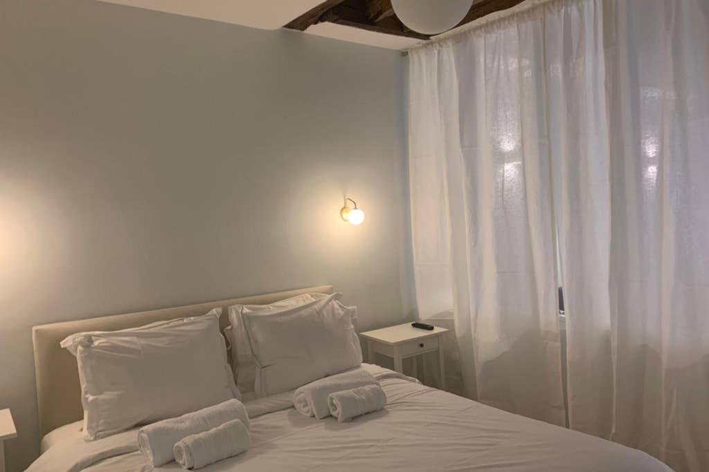 Charming Saint Germain Odeon Luxembourg * Parijs